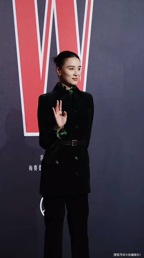 陈凯歌的老婆 陈凯歌的老婆叫什么名字 陈凯歌的老婆 陈凯歌的老婆叫什么名字