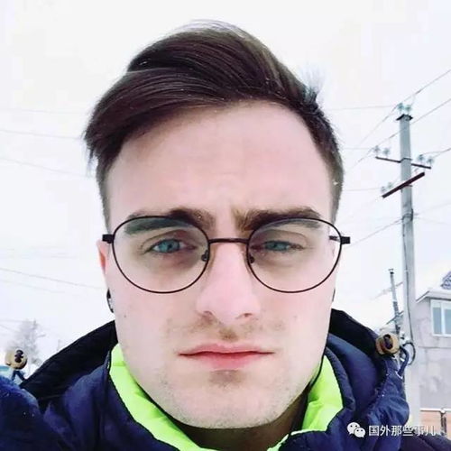 钟汉良一年能挣多少钱